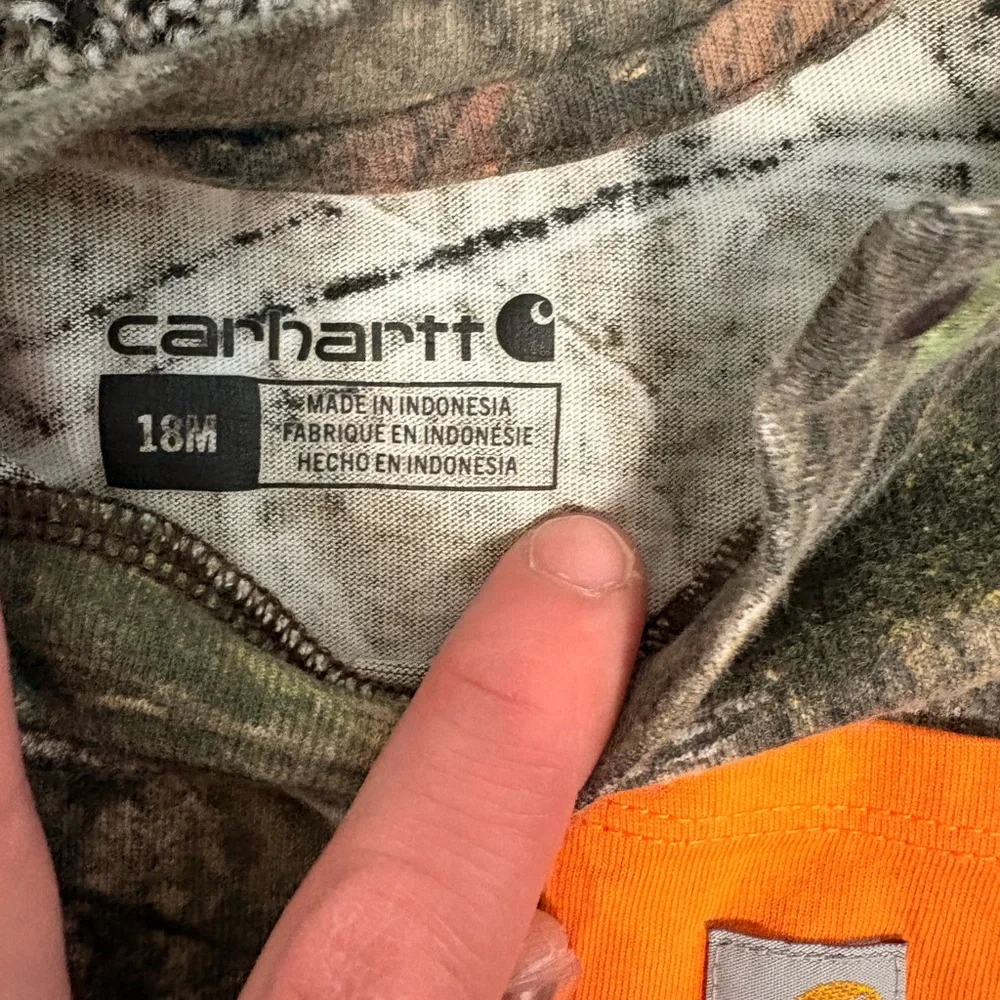 Baby Carhartt Camouflage and Blue Graphic Bodysuit Set - Picture 6 of 7
